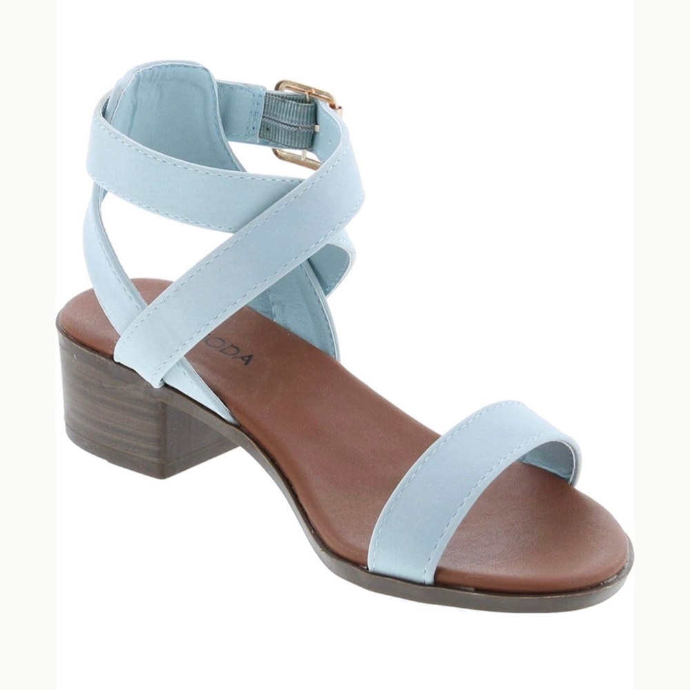 Woman’s Gladiator Ankle Wrap Chunky Heel Sandals